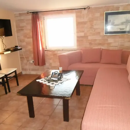Stara Baska11 Mirta Punat