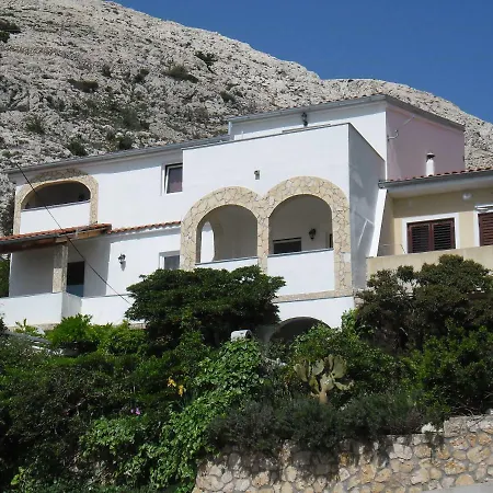 Stara Baska11 Mirta Apartment Punat